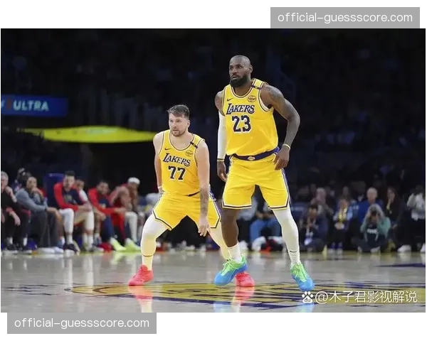 深度复盘：湖人三月份进攻效率暴跌，詹姆斯使用率与效率值关联性分析